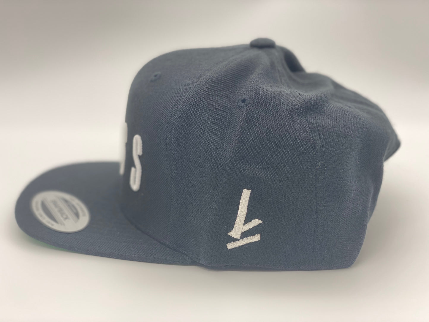 Signature L